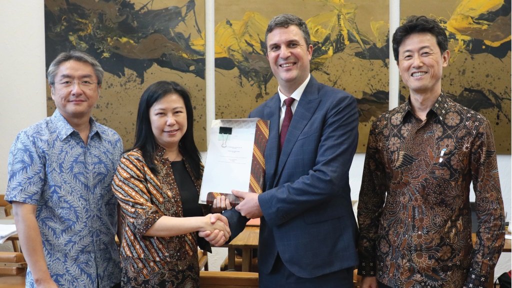 ADB, DSNG sign sustainability-linked loan to support agroforestry in Indonesia