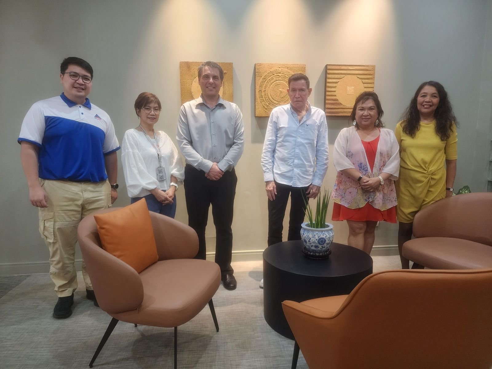 Loginno and Iris Lines Launch Smart Container Pilot in the Philippines